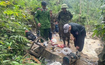 Tái diễn nạn khai thác vàng trái phép trong rừng sâu ở Hà Tĩnh