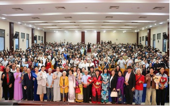 Trường Đại học Công Nghệ Sài Gòn đón tiếp và giao lưu đoàn làm phim Mưa Đỏ