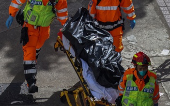 Vụ cháy chung cư Hồng Kông: 128 người chết, 200 người mất tích