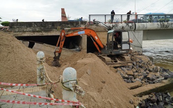 Nha Trang: Cấm một chiều xe tải và xe khách qua cầu Trần Phú do xói lở