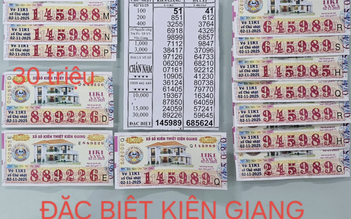Khách mua vé số rồi tặng lại người bán: Bất ngờ trúng xổ số miền Nam