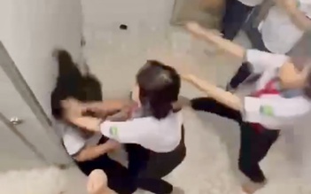 TP.HCM: Một học sinh bị nhóm bạn cùng trường đánh đa chấn thương