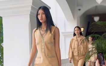 Danh tính người mẫu Việt đầu tiên diễn cho Chanel