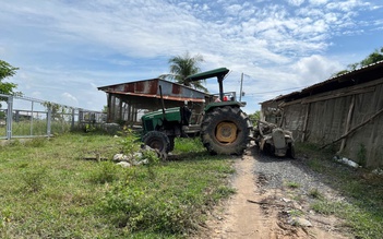 Đồng Tháp: Bị cản không cho đưa máy móc vô ruộng thu hoạch lúa, người dân cầu cứu