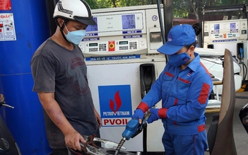 Giá xăng giảm sau 7 ngày tăng mạnh