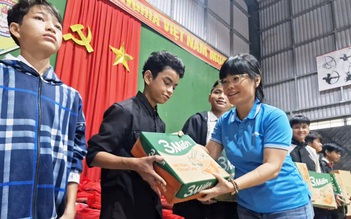 San sẻ yêu thương ở vùng núi lở