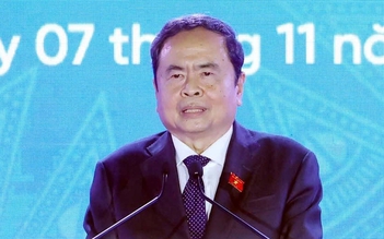 Chủ tịch Quốc hội: Tránh tình trạng luật chờ nghị định