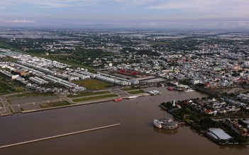 Phường Rạch Giá đông dân nhất cả nước, nhìn từ trực thăng quân sự