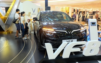 Có nên đổi ô tô chạy xăng sang ô tô điện thời điểm này?