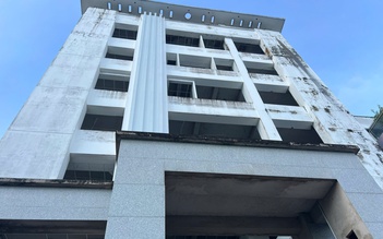 Vĩnh Long: Công trình 42 tỉ đồng giữa lòng thành phố 'đắp chiếu' hơn 10 năm