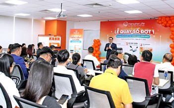 Hanwha Life công bố khách hàng trúng thưởng đợt đầu chương trình ‘Đồng hành vững bước’