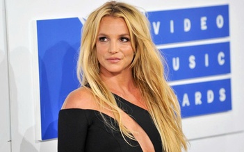 Britney Spears dự định rời nước Mỹ