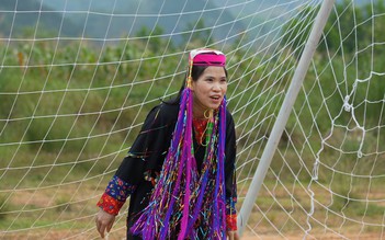 Độc đáo giải bóng đá dành cho phụ nữ vùng cao