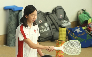 Nhà thi đấu SEA Games 33 đầy… muỗi, cả thầy lẫn trò đội tuyển bơi Singapore lại ‘khoái chí’ 