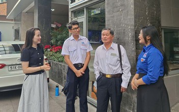 Từ bảo vệ cổng đến vị trung tướng kiên trung