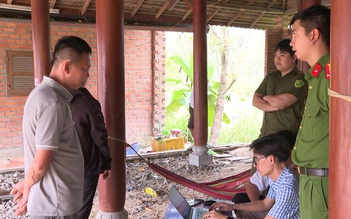 TP.HCM: Chi 120 triệu đồng mua 2 tấn vịt chết thối, đang vận chuyển thì bị bắt