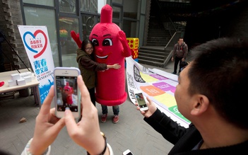 Trung Quốc chuẩn bị áp thuế bao cao su