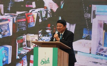 Đường sách trao giải cuộc thi viết và ảnh 'Hành trình 10 năm lan tỏa tri thức'