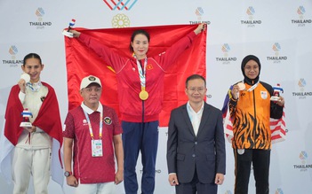 Mỹ Tâm và Đinh Thị Hương hái vàng karate cả 2 kỳ SEA Games, tài sắc vẹn toàn!