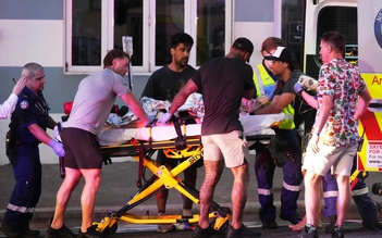 Xả súng chấn động bãi biển Sydney, 10 người thiệt mạng