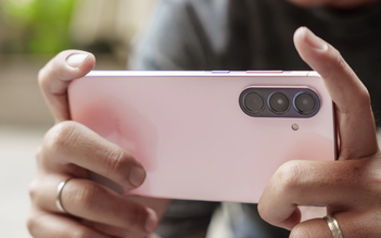 Muốn đổi điện thoại cuối năm? Đây là chiếc đáng cân nhắc nhất