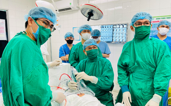 Bác sĩ nội trú khác bác sĩ chuyên khoa như thế nào?