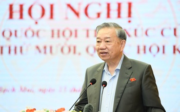 Miễn học phí nhưng nhà trường 'liên kết' rồi thu thêm vài triệu: Bao giờ hết cảnh?