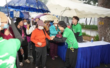 Hơn 3.000 người dân Hà Nội được khám sức khỏe miễn phí