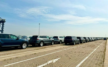 Nhiều kẽ hở trong nhập khẩu ô tô hạng sang để biếu, tặng