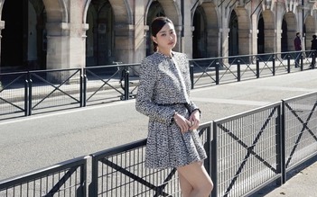Biến hóa sang chảnh cùng áo khoác tweed dáng ngắn trẻ trung