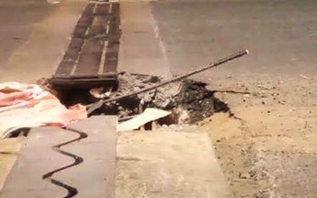 Cà Mau: Thi công cầu Huỳnh Thúc Kháng gây lo ngại an toàn giao thông giờ cao điểm