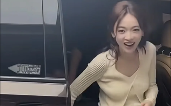 'Lệnh phi' Ngô Cẩn Ngôn khiến fan lo lắng vì thân hình gầy gò