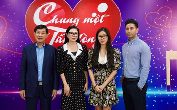 Gia đình doanh nhân Johnathan Hạnh Nguyễn ủng hộ 10 tỉ đồng cho đồng bào miền Trung