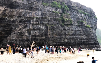 Doanh thu du lịch Quảng Ngãi ước đạt 3.700 tỉ đồng trong năm 2025