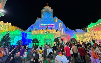 Xóm đạo lớn nhất TP.HCM: 4 km đường Phạm Thế Hiển có 5 nhà thờ rực rỡ mùa Giáng sinh