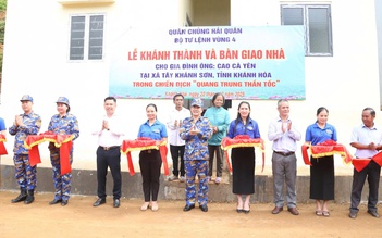 'Chiến dịch Quang Trung': Bàn giao căn nhà đầu tiên do Vùng 4 Hải quân xây dựng