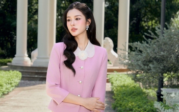 Phong cách không mùa, không giới hạn với cặp đôi áo và chân váy dài