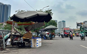 Hà Nội lệnh giải tỏa 'chợ cóc' chiếm vỉa hè, lòng đường trước 30.1.2026