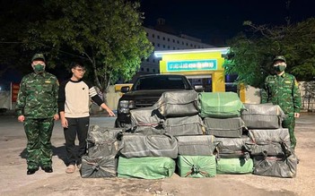 Bắt vụ vận chuyển gần 4 tạ lòng lợn sấy khô hôi thối