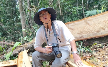 Thời xa vắng và tâm tư 'mình lạc hậu mỗi ngày'