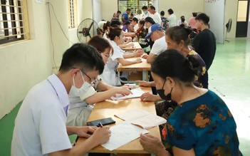 Khám sức khỏe định kỳ miễn phí cho nhóm ưu tiên