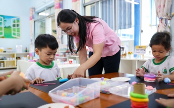 Giảm tải 'áp lực báo cáo' cho giáo viên mầm non, cách nào?