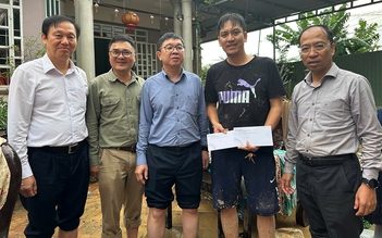 Tổng giám đốc EVNNPT thăm hỏi đơn vị bị ảnh hưởng thiên tai tại Khánh Hòa