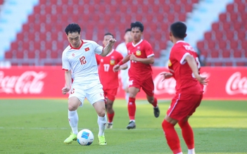 U.23 Việt Nam mất cặp tiền vệ trung tâm tốt nhất, ông Kim có bối rối…