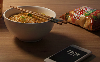 Đói bụng ban đêm: người huyết áp cao nên ăn khuya thế nào?