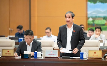 Có nên bỏ kỳ thi tốt nghiệp THPT, chỉ giữ lại kỳ thi đại học?