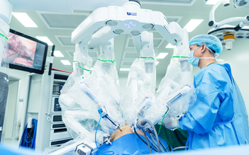 Phẫu thuật robot Da Vinci không còn là 'đặc quyền' của người có tiền