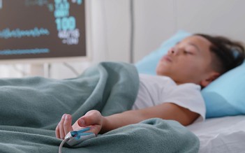 Bệnh do vi khuẩn não mô cầu vẫn luôn rình rập thanh thiếu niên khỏe mạnh