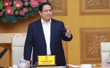 Xây, sửa nhà cho nhân dân sau bão lũ bằng tất cả trái tim