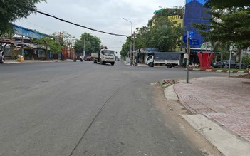 Đường chưa có vạch phân làn